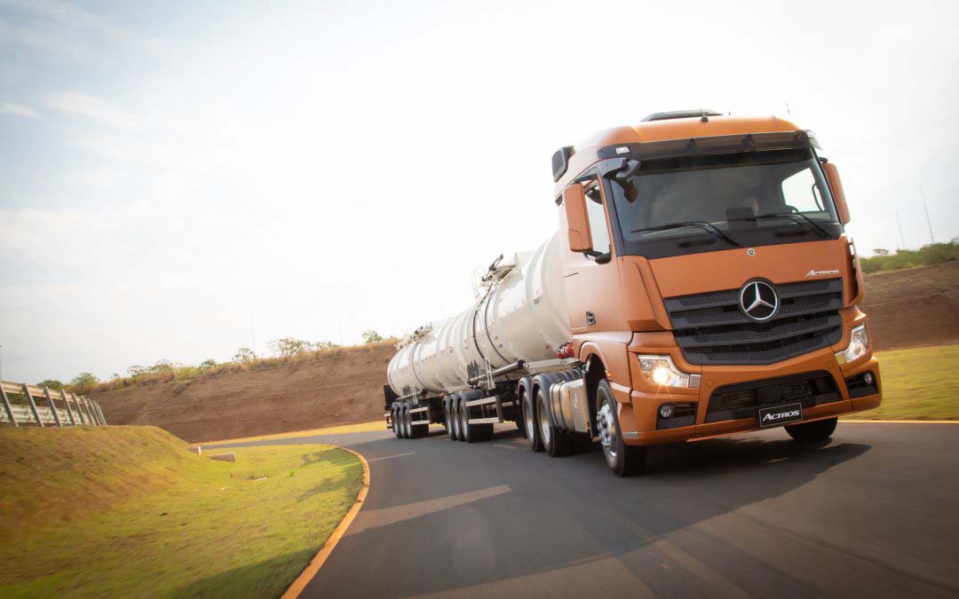 CONTRATO ENTRE MOTORISTA E EMPRESA DE LOGISTICA NÃO CONFIGURA VÍNCULO EMPREGATÍCIO