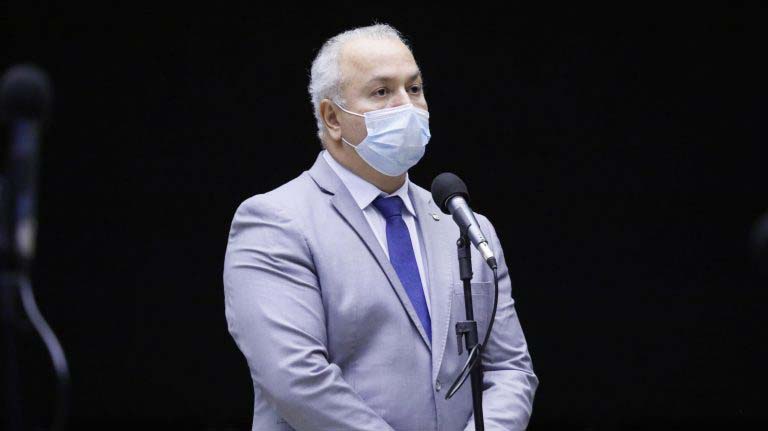 Animais poderão fazer parte de processos judiciais, diz projeto.