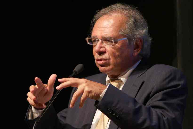 Governo vai discutir redução de salários e da jornada com empresários.