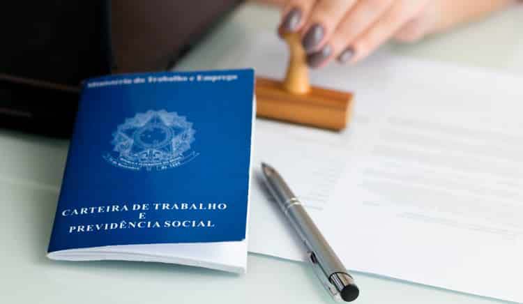 Aviso prévio trabalhado de terceirizados não pode superar 30 dias