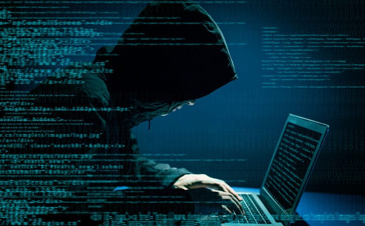 Lei que torna crimes cometidos pela internet mais graves é sancionada