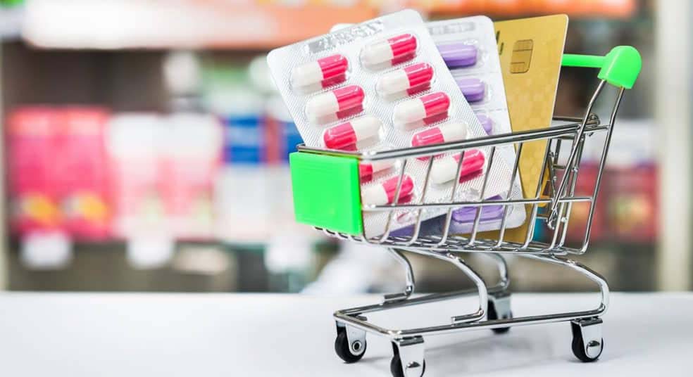 Laboratório deve se abster de comercializar medicamentos com mesma composição de produto patenteado