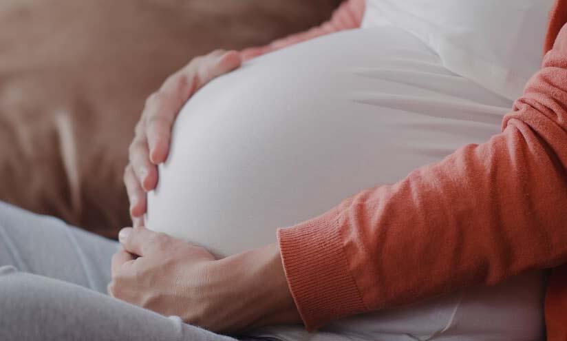Juíza aplica nova lei e gestante é afastada do trabalho presencial