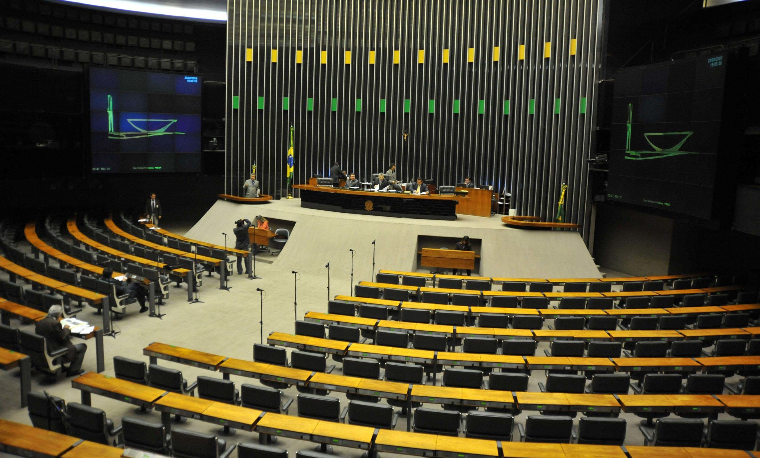 Proposta prorroga a desoneração da folha de pagamentos até